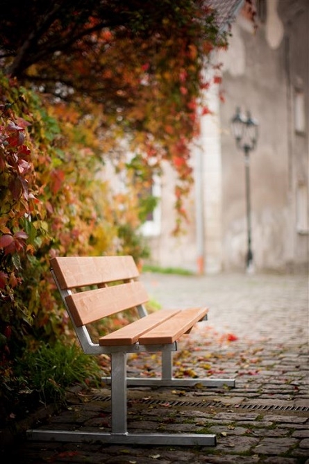 Lars Laj Park and Street Furniture, Benches