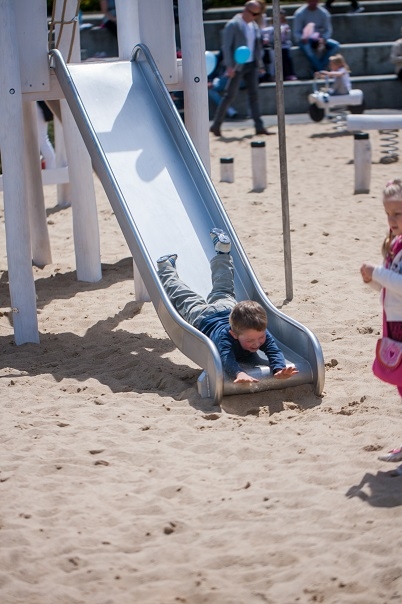 Lars Laj Playgrounds, Slides